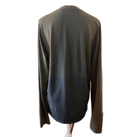 Lululemon Metal Vent Tech 2.0 Long Sleeve L Enamel Green Obsidian Training Top - Picture 5 of 8